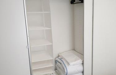 Private Apartment, Aircondition, HD TV pl & de, WiFi, Garage, fully equipped, near beach - Foto 32