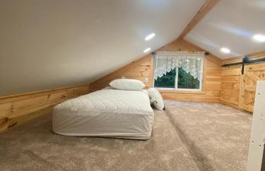 Cozy stream-side cabin - Foto 19