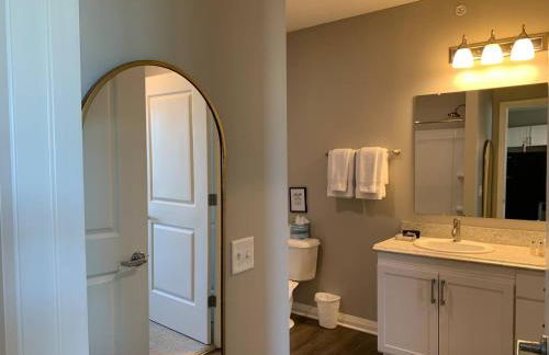 The City View Suite Garage Parking Top Floor! - Foto 17