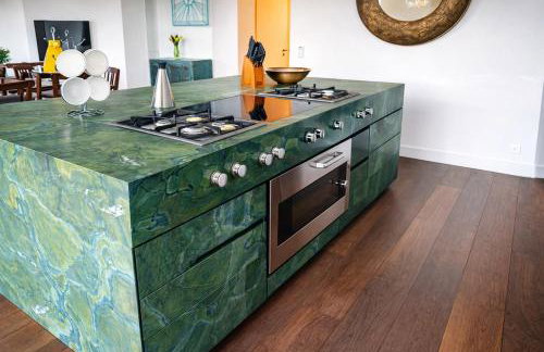 City Centre Roof Terrace Penthouse with Parking - Photo 27