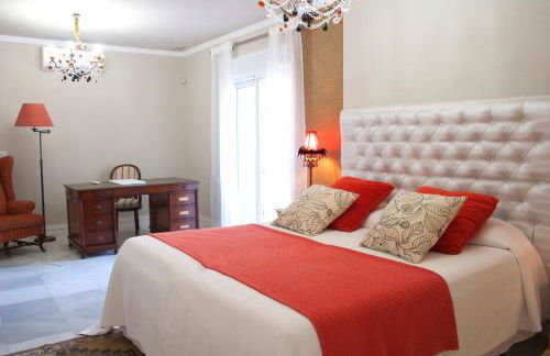 Villa de Lujo con Jardines y Piscina - Foto 11