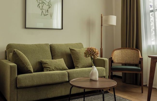 Batimont Suites & Apartments - Photo 22