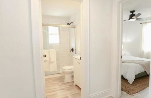 Sojourn on the Bay 2 BR Private Beach Access - Foto 15