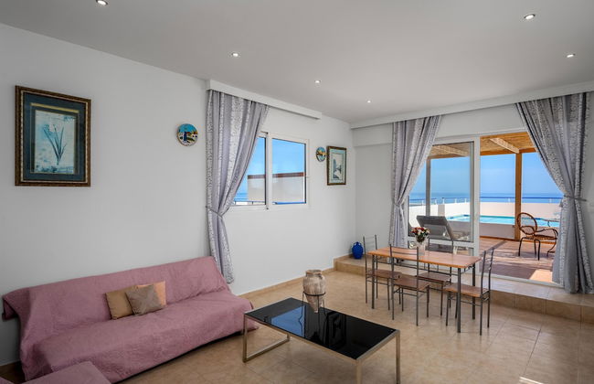 Stegna Sunrise Suite Sleeps 4 Pool - Foto 5