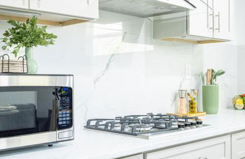 Dora's Haven Getaway-Cozy 1Bedroom with Boat or Camper Parking- Free - Foto 15