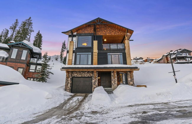 Chalet Monashee-brand New High End W/amazing Views - Photo 35