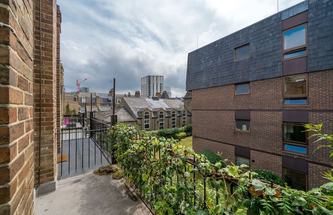 Modern flat near Battersea Park - Photo 22