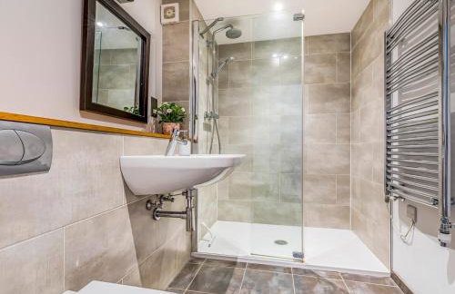 Charming Cottage with Garden - Pass the Keys - Foto 48