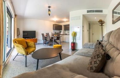 Appartement climatisé les pieds dans l'eau pour 6 personnes avec 1 suite parentale, 1 chambre double et 1 mini chambre Piscine sur le toit clim garage - Foto 50