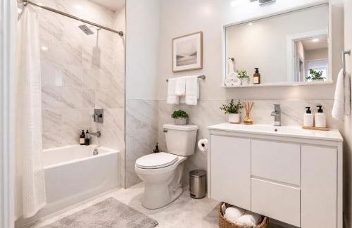 Stylish 2BR,1BAFree ParkingQueen Beds - Foto 16