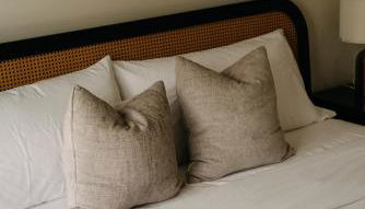 New 3BR Home with Private Yard and Game Room and Parking - Foto 5