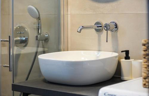 TEONA Luxury Apartment with 2 rooms and terrace sea view - Foto 32