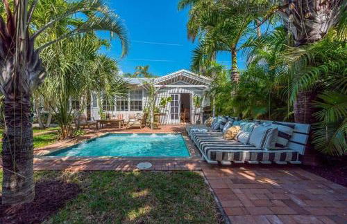 Tropical Estate w/ Guesthouse & Pool. Sleeps 8! - Foto 43