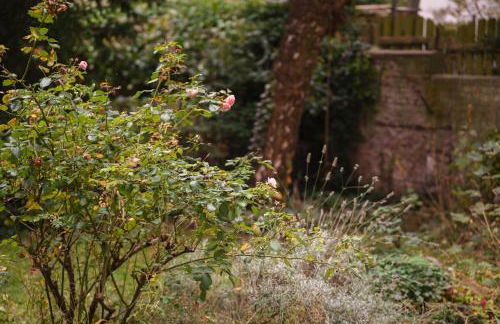 AHOI HOMES - Stilvoller Altbau im Herzen Kiels - Foto 44