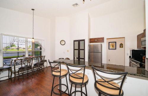 South Facing Private Pool with Lake View & Spa - Quiet Vacation Area - Family Friendly - Foto 64