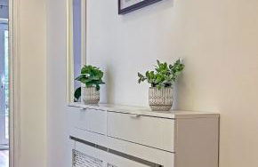 Stylish Town Centre Apartment, ALLOCATED FREE PARKING SPACE, RICKMANSWORTH HIGH STREET, Modern Decor, Juliet Balcony, Walking Distance to Rickmansworth Station Metropolitan Line - Foto 20