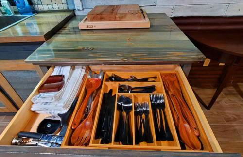 Hill Country Hangar with hottub, 7 minutes from the river and lake - Foto 73