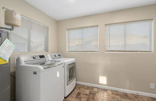 Dewey Mountain Getaway 3BR Home with Hot Tub, Gym and Sauna - Foto 33