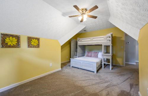 Relax In This 4BR Retreat With Screened Snug Porch - Foto 27