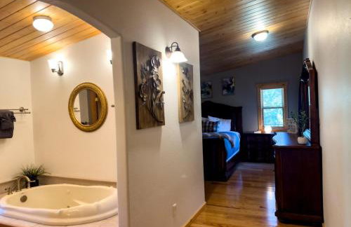 The Carriage House Walk to River Lake In Town - Foto 76