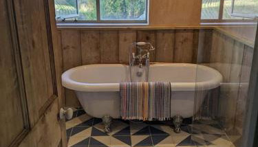 Stylish 3 bed Cotswold cottage with stunning views - Foto 5