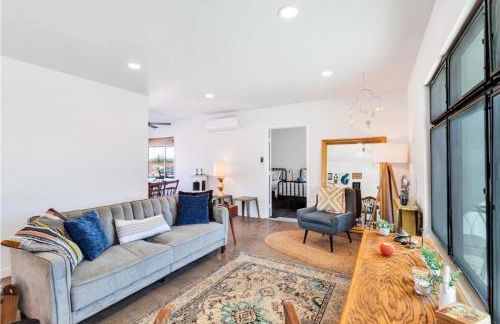 Cozy Fresh Desert Hideaway, 5 mins to Joshua Tree - Foto 6