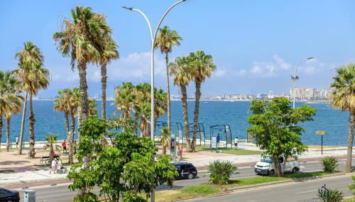 Living4malaga Seafront Duplex - Photo 4