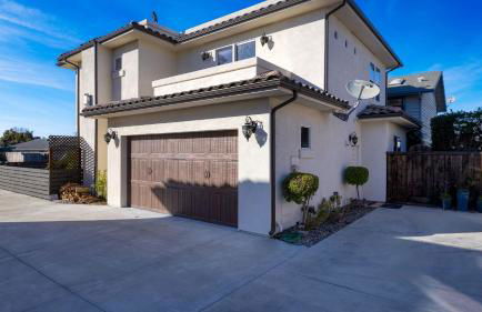 Sunset Serenity by Avantstay Rooftop w/ Hot Tub & Fire Pit, 3 Blocks to Beach! - Foto 84