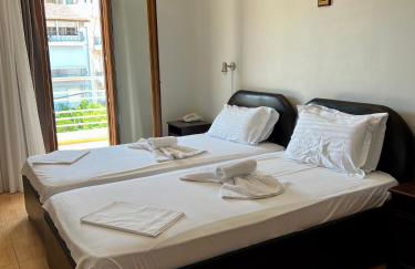 Hotel Magnolia - Photo 22