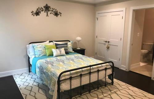 Entire Extra Large Luxury 3 Bedrooms Condo - Photo 40