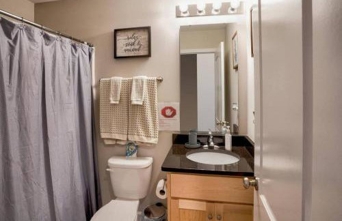 6 Bedrooms Sleeps 16 Great Area - Photo 52