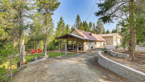 Woodsy Cabin Retreat about 4 Mi to Crescent Lake! - Foto 2