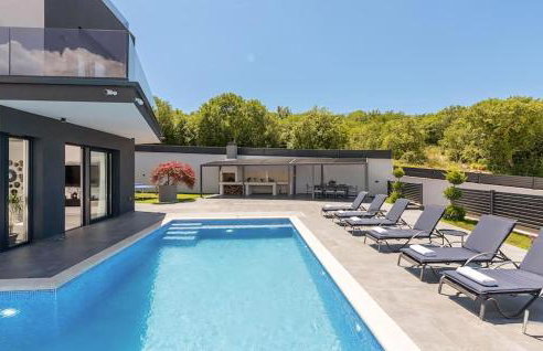 3 Bedroom Gorgeous Home In Sorici - Photo 12