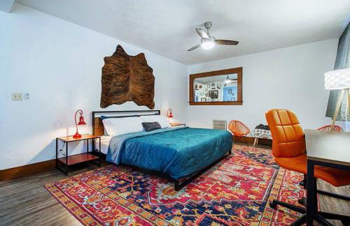 Eccentric Escape-hop skip jump to Plaza District - Foto 2