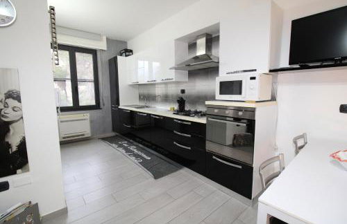 Corona's Apartment- Fronte Spiaggia - Foto 8