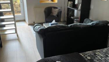 Charmant studio dans maison privée - Photo 2