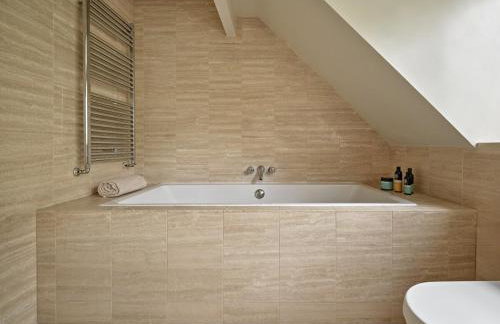 Charming 4-Bedroom Cottage in Henley - Foto 14