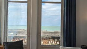 LES TAMARIS, Villa face à la mer, emplacement privilégié - Foto 4