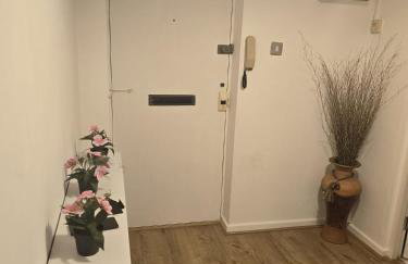 Modern 2-Bed Apt Near Hospital and University of Birmingham - Photo 12