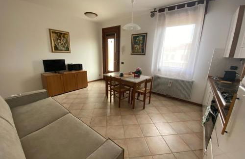 OTB Italia 2 - Alloggio accogliente tra Venezia e Treviso con 2 Terrazze e Posto auto Coperto - Foto 8