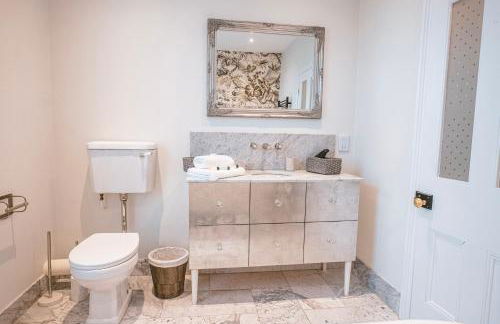 St Michaels Town House - Elegant and Large Holiday Home in the Heart of Gloucester - Foto 67