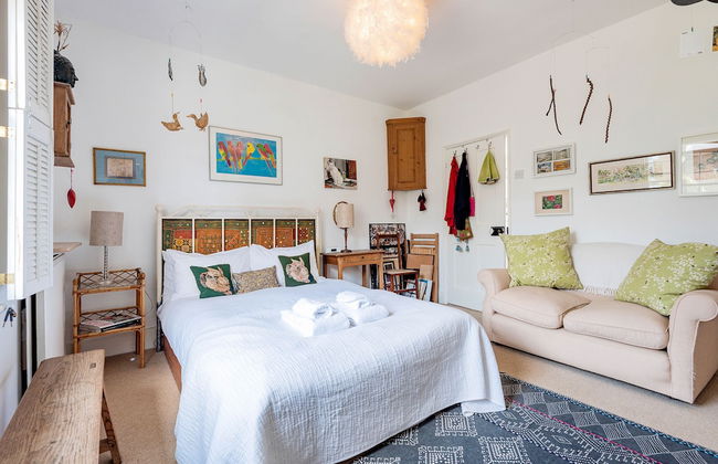 Enchanting Hammersmith Home Close to Shepherds Bush by Underthedoormat - Foto 6