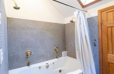 Private Berkshires Home On 5+ Acres Rustic & Chic - Foto 28