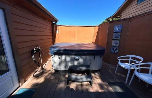 Modern Ocean Cabin 27 Stylish Kitchen & Jacuzzi - Foto 32