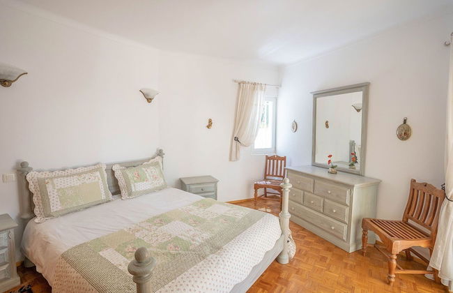Silver Beautiful 4 Bedroom Vila Just Steps TO TH - Foto 4