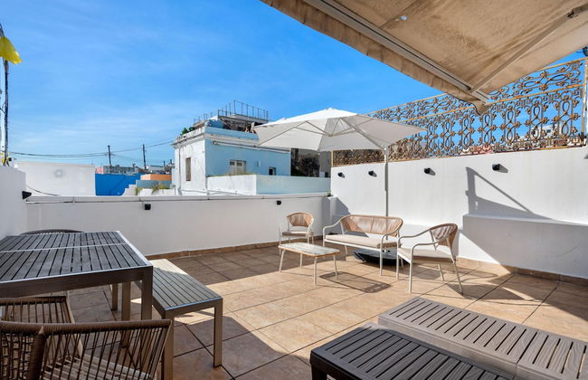 Otium Rentals Penthouse w 2 Terraces - Photo 30