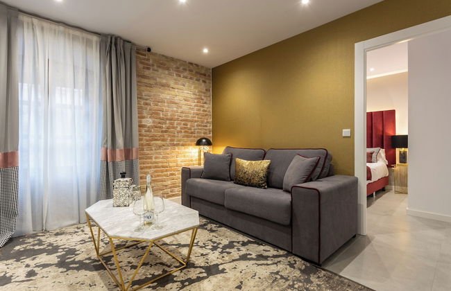 BIBO SUITES PLAZA NUEVA - Photo 40