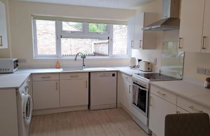 SALE 3 bed House CALNE SLEEPS 6 pet-friendly - Foto 15