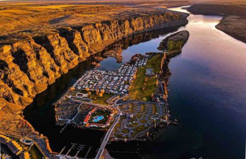 Crescent Bar Waterfront Home- Private Beach, Water Views, Hiking, Golf, Live Concerts - Foto 20