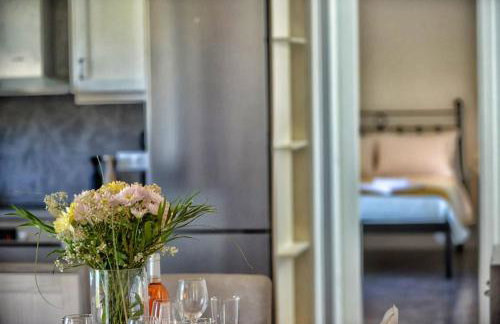 The Cassius Hill House - Photo 17